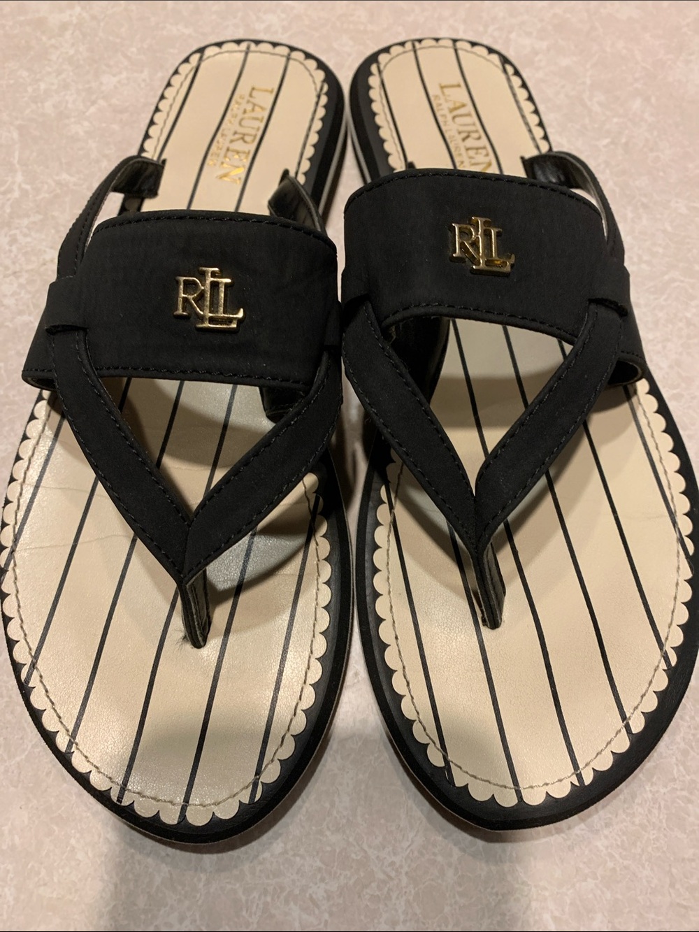 Ralph Lauren Black RL Logo Thong Sandals.     Size 9